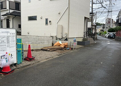 前面道路含む現地写真_2