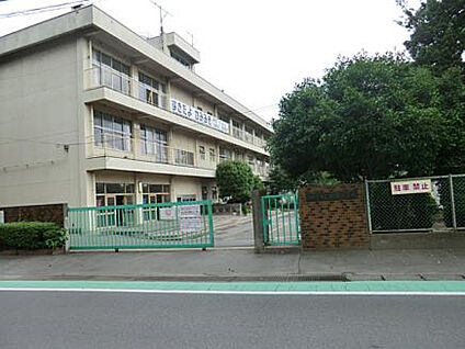 上溝小学校 897m(徒歩12分)
