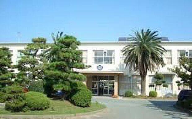 豊橋市立南部中学校