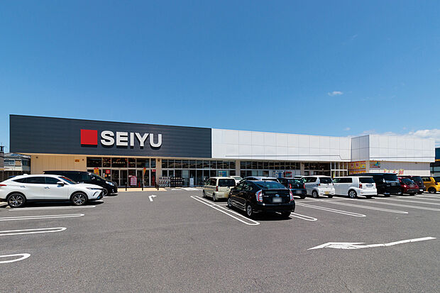 西友（年中無休・24時間営業※一部を除く）（約320m）