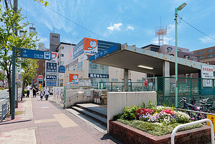 地下鉄鶴舞線「植田」駅 880m(徒歩11分)