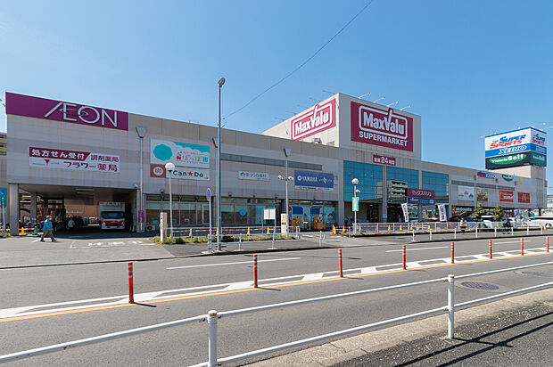 砂田橋ショッピングセンター（マックスバリュ・サンドラッグ等）（約1,040m）