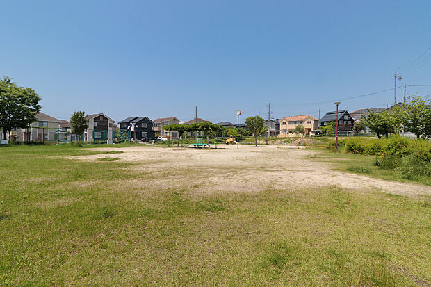 鳴海赤松東公園（約160m）
