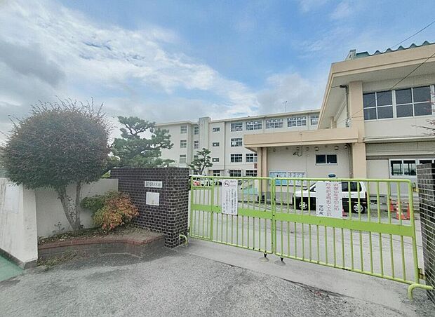 老司小学校（約750m）
