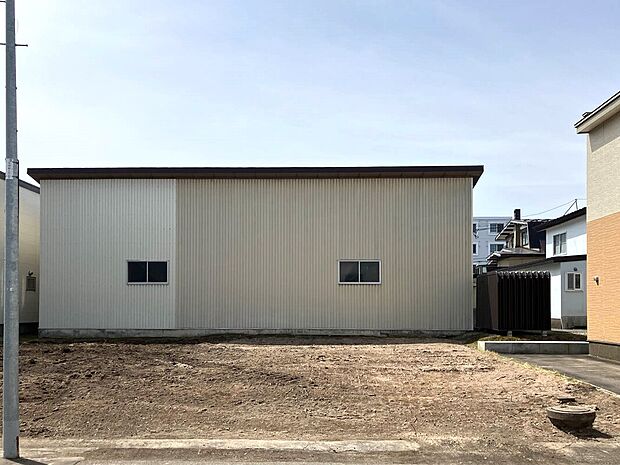 【現地写真】
敷地を有効に使った住宅の設計プランが立てやすい整形地です。建築プランもご用意しております。
(2025年5月撮影）