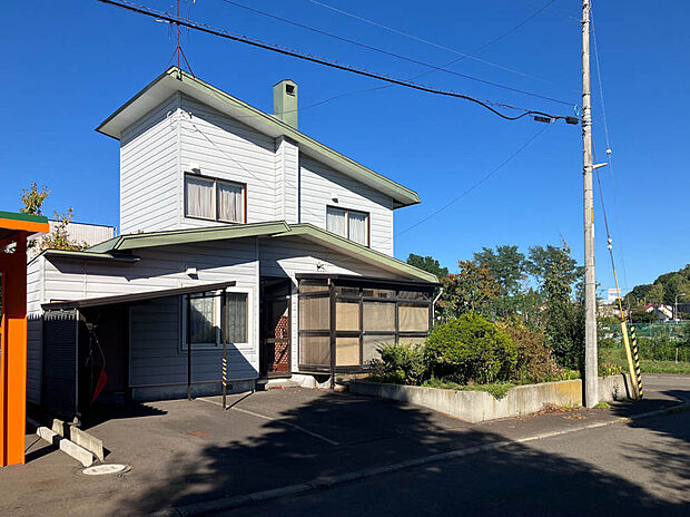 【現地写真】
間口の広い区画のため、採光や通風を確保しやすくなり、庭や駐車スペースも作りやすいです。夢が広がりますね。
(2025年10月撮影）