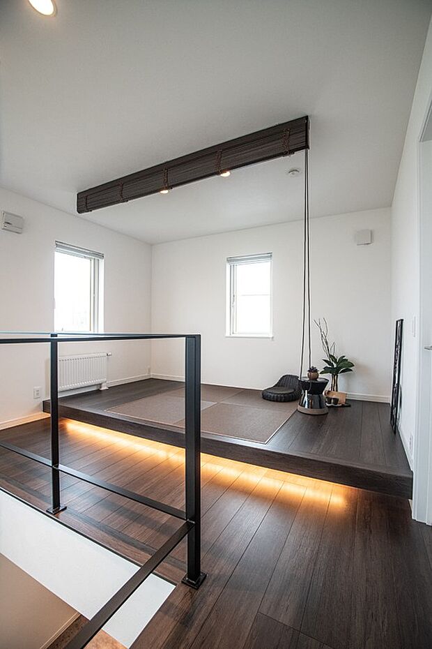 【【内観】】気軽に和の空間を楽しめる和スペースがございます。お子様のプレイルームとしてなど多目的に利用できます。