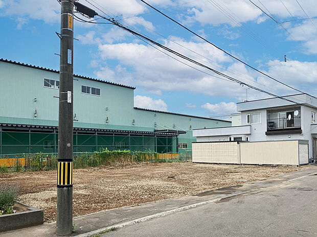 【【現地写真】】現在更地のため、スムーズな建築計画が可能。理想の住まいを自由に設計できますね。
(2025年7月撮影)