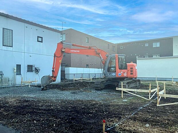 【【現地写真】】周辺は落ち着いた住宅地につき住環境良好。十勝バス「グリーンパーク」停まで徒歩約2分とお出掛けもしやすい立地です。
（2025年12月撮影）