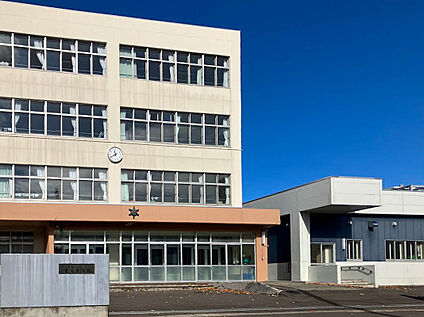 栄南中学校 1270m(徒歩16分)