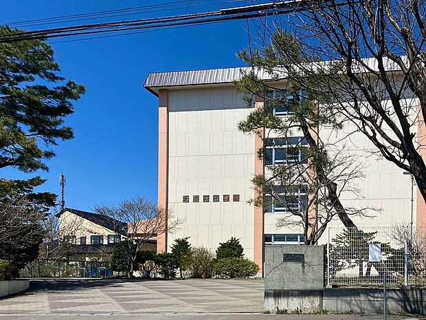 北美原小学校(約820m)
