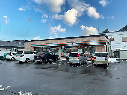 セブンイレブン　恵庭和光町 290m(徒歩4分)