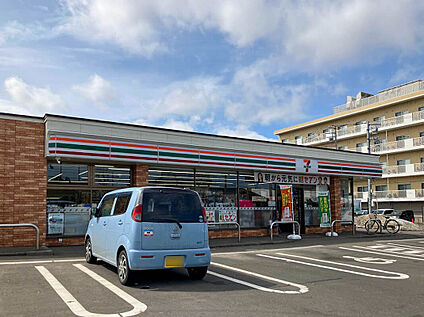 セブンイレブン宮の沢2条店 560m(徒歩7分)