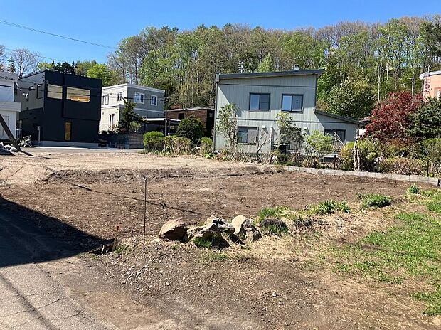 【【現地写真】】自然も豊かでのびのびと暮らせる住環境。子育て世帯にもおすすめの物件です。
(2026年5月撮影)