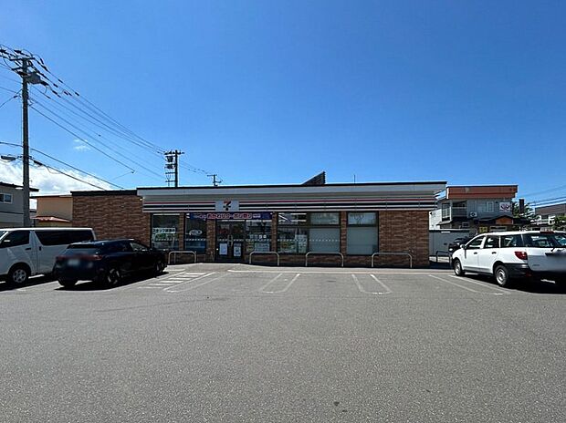 セブンイレブン帯広啓北店（約600m）
