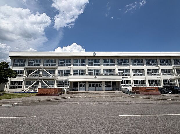 北光小学校（約240m）