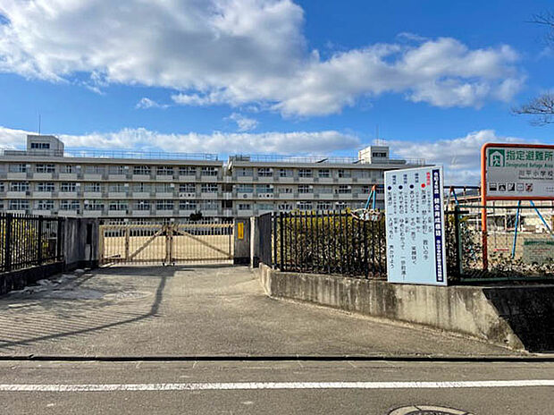 川平小学校（約200m）