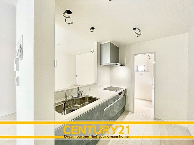 ■キッチン■
~他も気になる物件があれば合わせてご案内させていただきます~