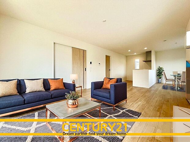 ※家具・CG加工はイメージです。販売価格等には含まれません。
■■憩いのリビング■■
リビングとダイニングの空間機能を活かし、巧みに使い分ける発想が、ライフスタイルに新しいゆとりをもたらします。