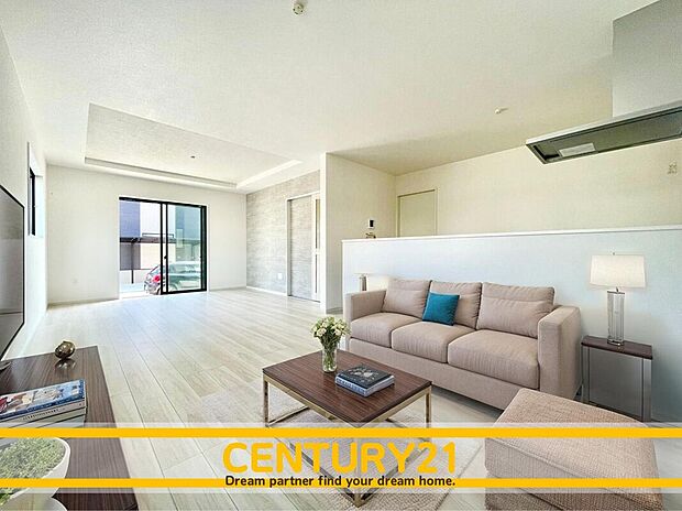 ※家具・CG加工はイメージです。販売価格等には含まれません。
■■憩いのリビング■■
リビングとダイニングの空間機能を活かし、巧みに使い分ける発想が、ライフスタイルに新しいゆとりをもたらします。