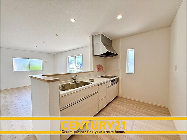 ◆現地写真◆
～他も気になる物件があれば合わせてご案内させていただきます～
