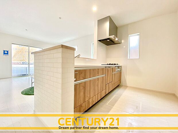 ◆同一建築会社の他現場写真◆
現地&同一施工会社の完成物件もご案内可能です。