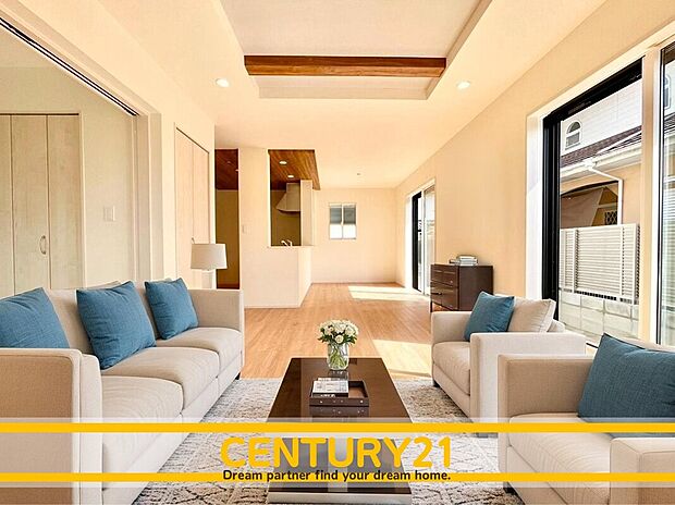 ※家具・CG加工はイメージです。販売価格等には含まれません。
■■憩いのリビング■■
リビングとダイニングの空間機能を活かし、巧みに使い分ける発想が、ライフスタイルに新しいゆとりをもたらします。