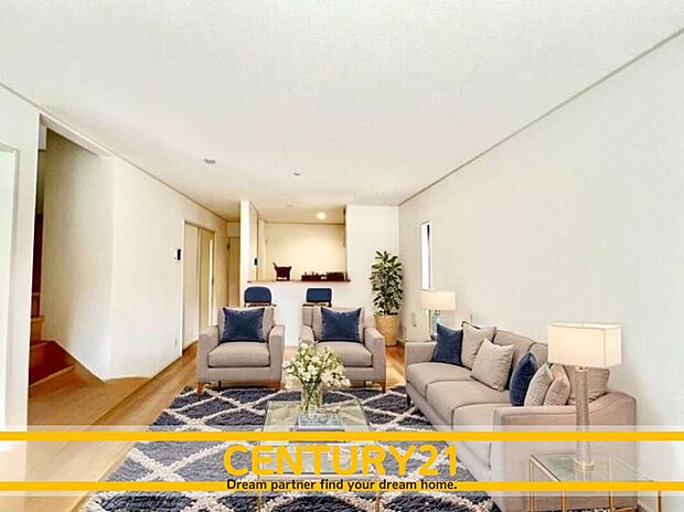 ※家具・CG加工はイメージです。販売価格等には含まれません。
■■憩いのリビング■■
リビングとダイニングの空間機能を活かし、巧みに使い分ける発想が、ライフスタイルに新しいゆとりをもたらします。
