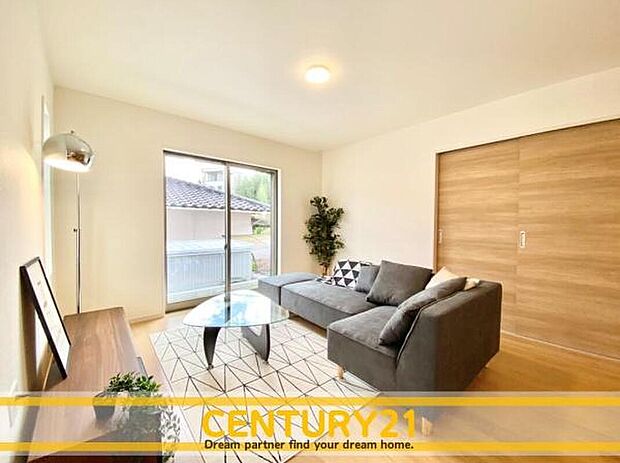 ◆同一建築会社の他現場写真◆
～現地＆同一施工会社の完成物件もご案内可能です～
