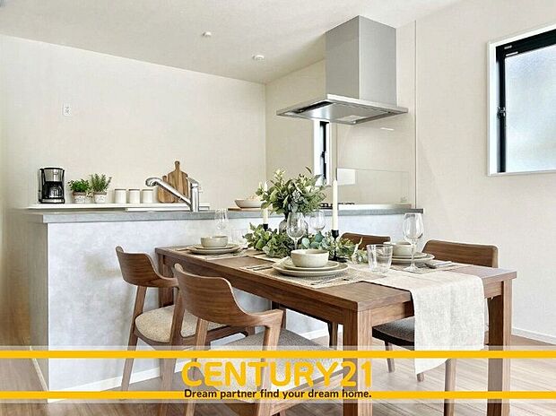 ◆同一建築会社の他現場写真◆
~現地&同一施工会社の完成物件もご案内可能です~