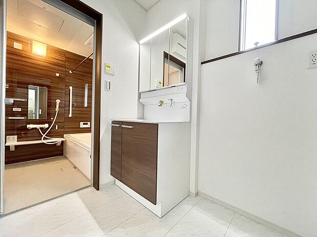 【～他も気になる物件があれば合わせてご案内させていただきます～】■洗面脱衣所■