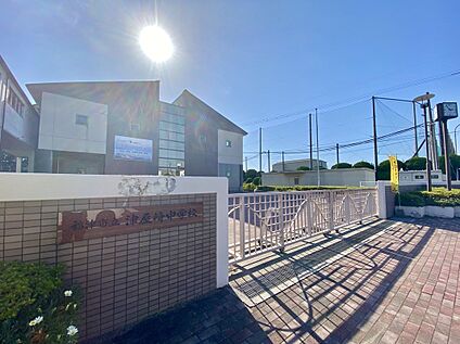 福津市立津屋崎中学校 2200m