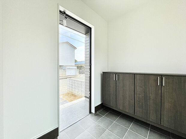 【～「これから見れますか」とお気軽にお問合せ下さい～】■玄関■