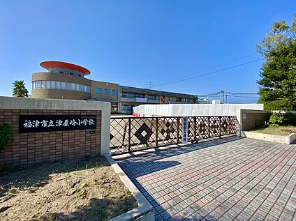 福津市立津屋崎小学校 1100m