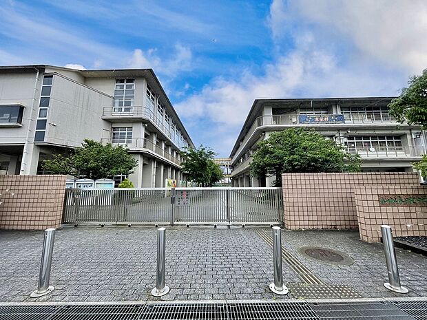 春日市立春日北 中学校 （約1,658m）