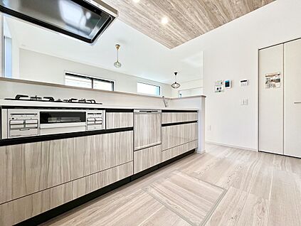 ～「これから見れますか」とお気軽にお問合せ下さい～