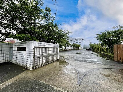 筑紫野市立天拝 中学校 1890ｍ