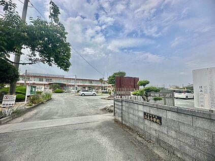 久留米市立江上小学校 279m