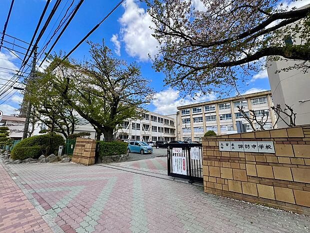久留米市立諏訪中学校（約2,426m）