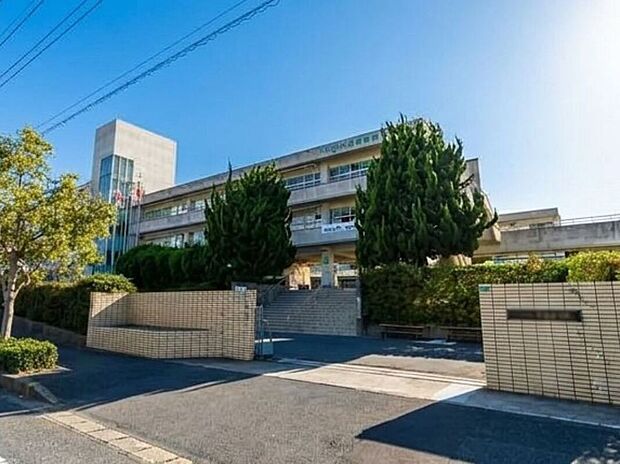 北九州市立田原中学校(約1,500m)