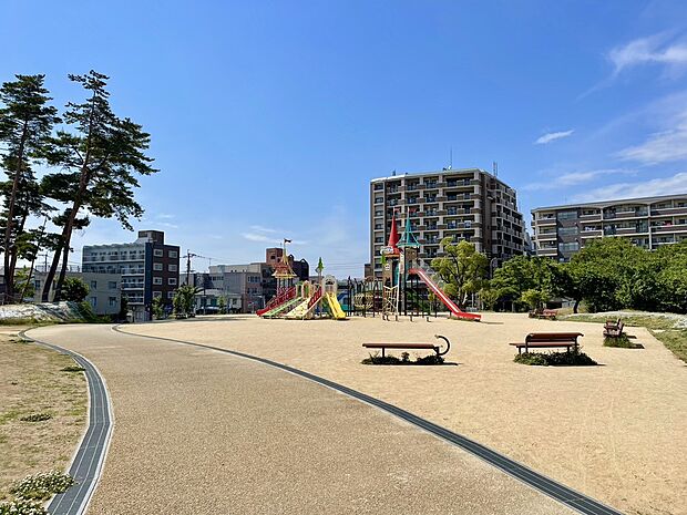 長住中央 公園 (約680m)