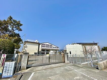 筑前町立中牟田小学校 341ｍ