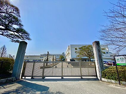 筑前町立夜須中学校 2800m