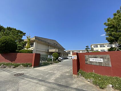 福岡市立和白中学校  850ｍ