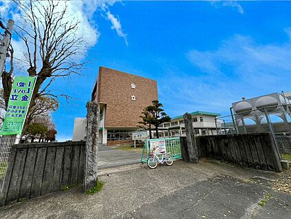 佐賀市立金立小学校 795m