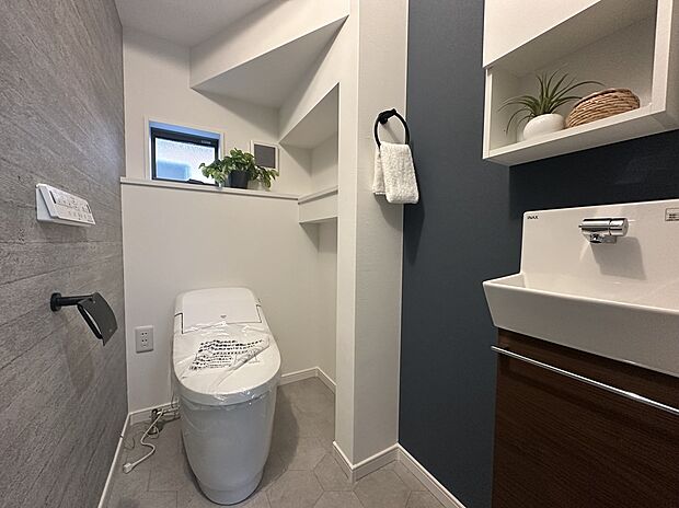 【施工例】シャワー洗浄機付トイレは、２カ所