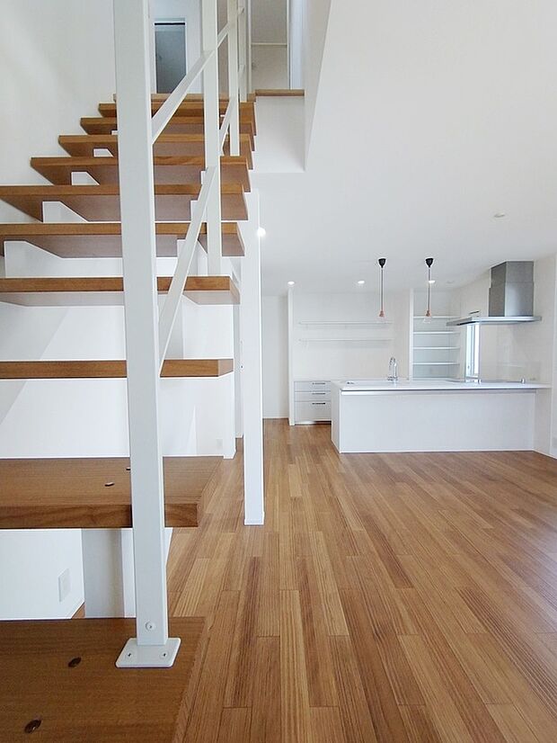 【弊社施工例】【弊社施工例】リビング階段