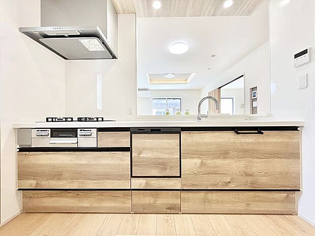 毎日使うキッチンだから、使いやすさ＆お手入れのしやすさにこだわりました。  