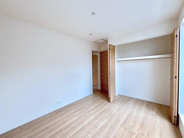 収納が充実しているので、居住スペースを広く使えます。