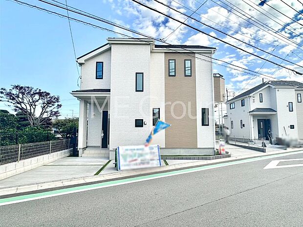 堂々完成!たっぷりの陽光と開放感に包まれる明るい住まい。